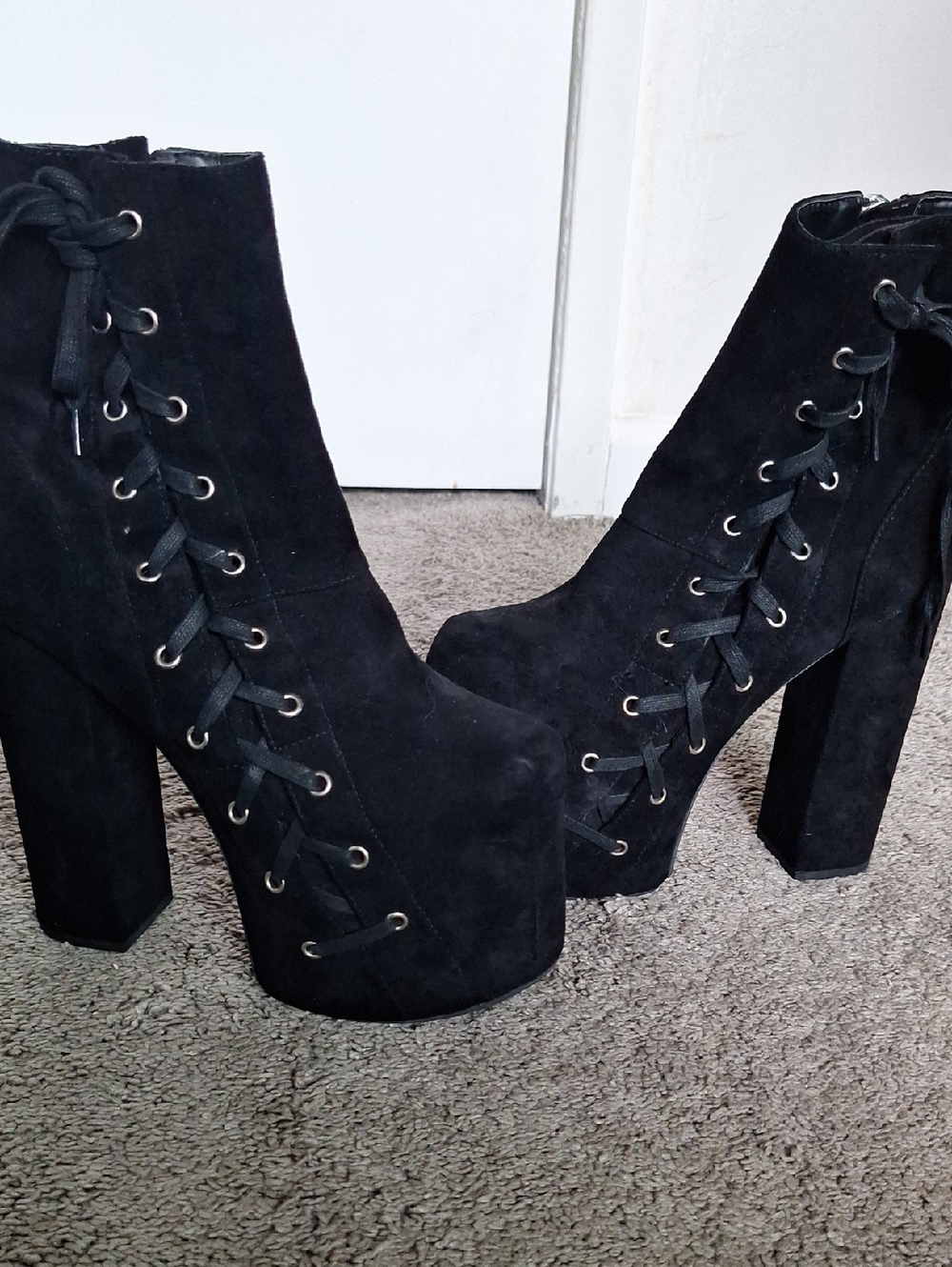 CURRENT MOOD Women's Black Lace-Up Platform Ankle Boots Suede Size 6